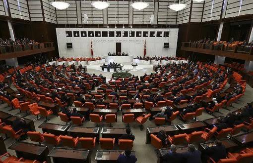 More Than Half of Parliamentary Questions Left Unanswered
