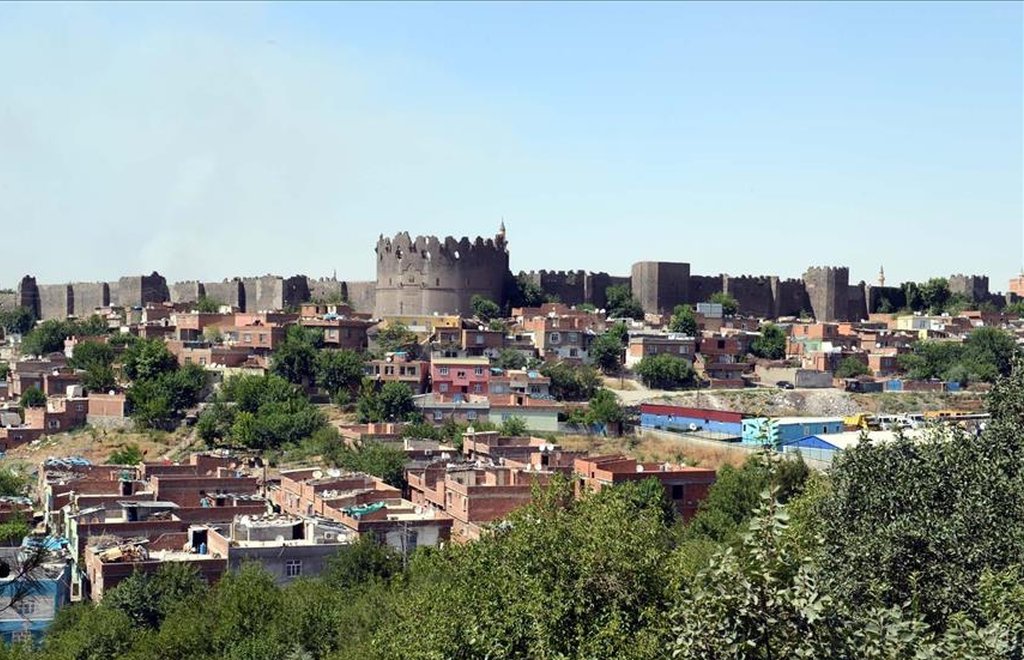 Bricks of Diyarbakır Fortress Being Stolen and Sold: 'Are You Aware of the Looting?'