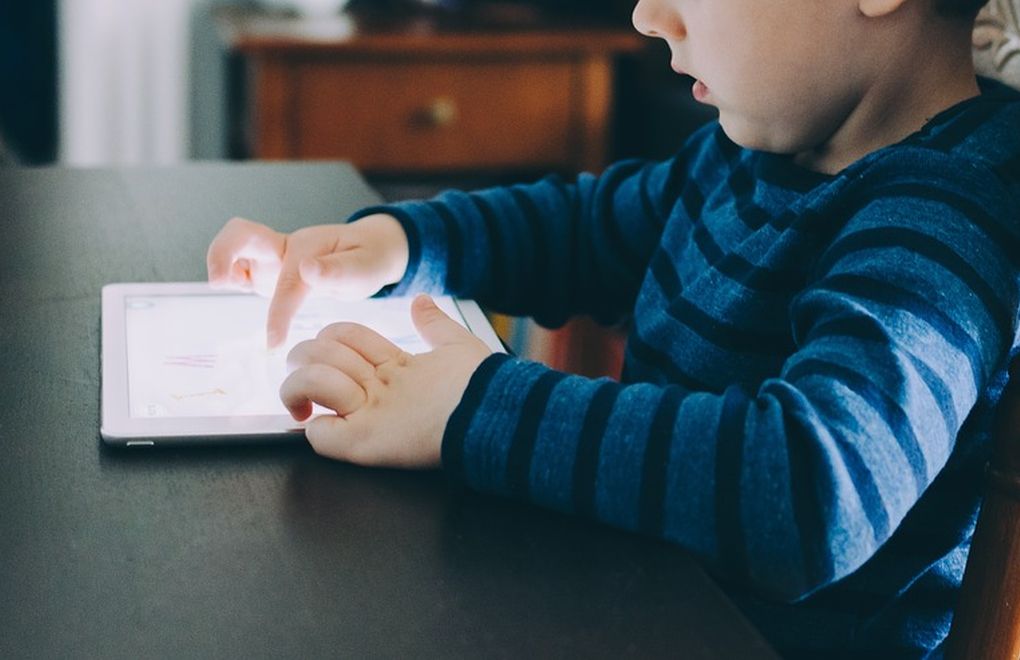 Ebeveynlerin Yüzde 66'sı İnternet Kullanım Sınırını Çocuklara Bırakıyor