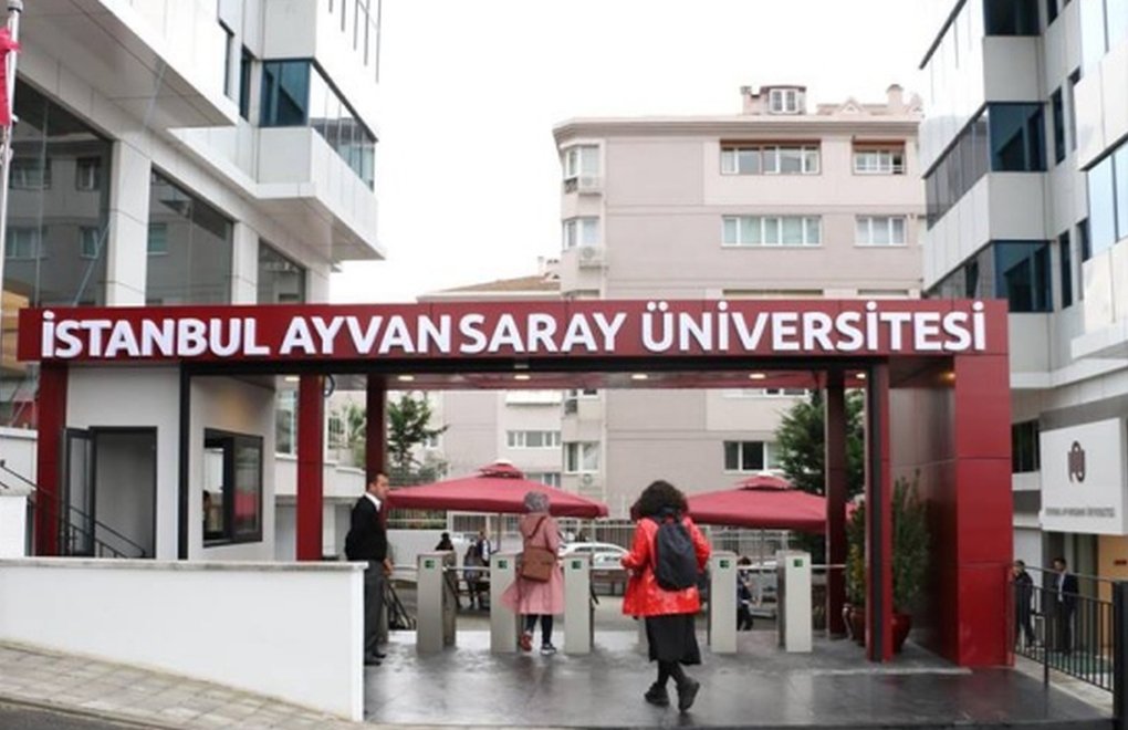 Ayvansaray Üniversitesi de Devretti