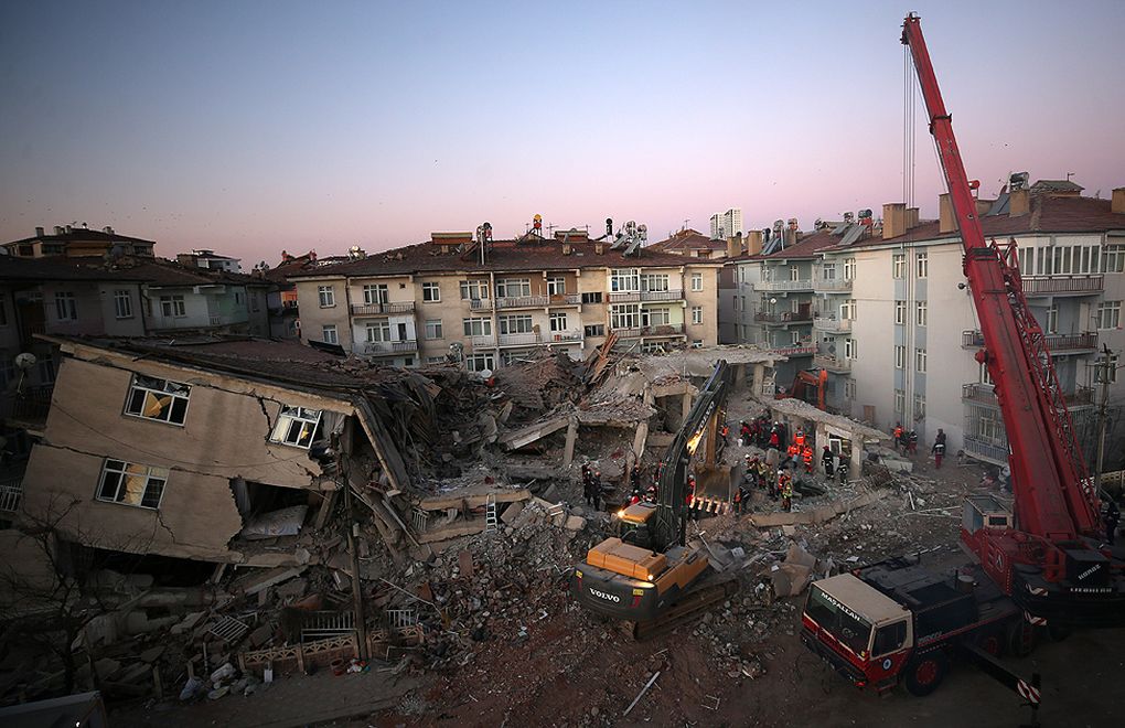 Elazığ Depreminde Ölü Sayısı 36'ya Yükseldi 