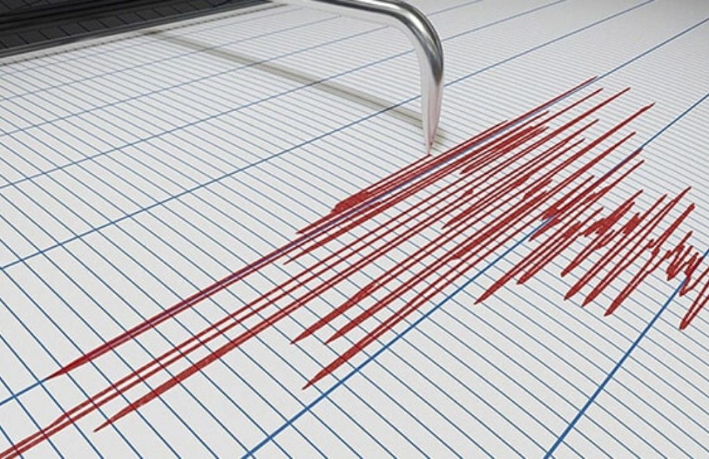 Akdeniz'de Üç Deprem