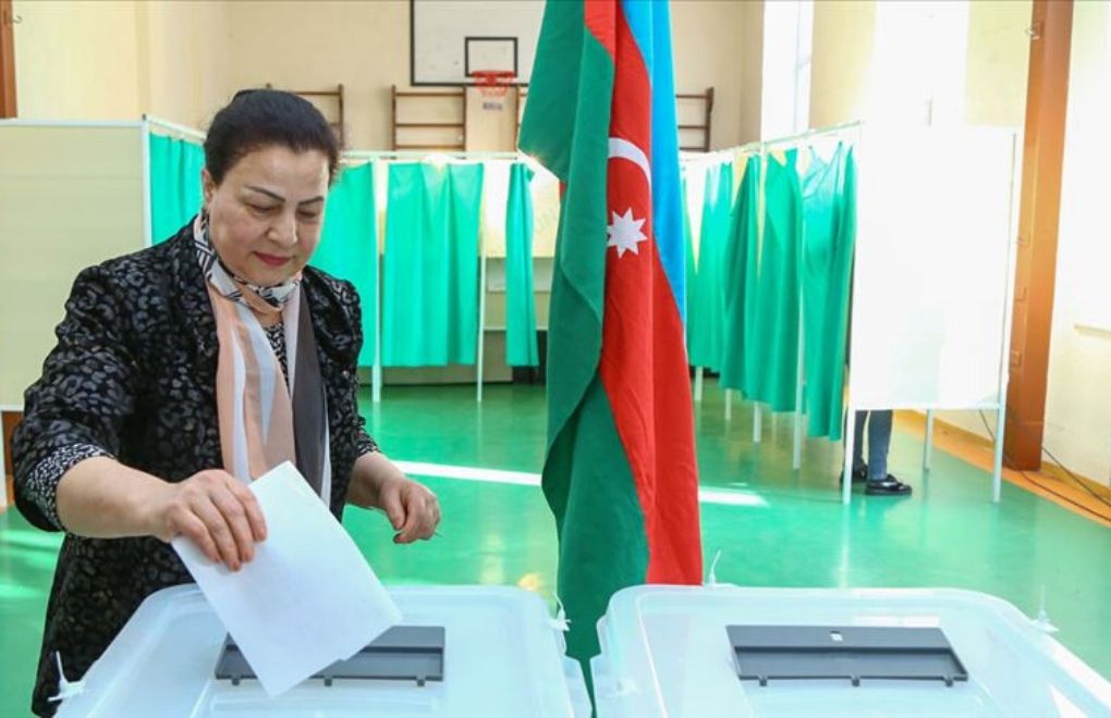 Azerbaycan Sandık Başına Gidiyor: Adaylardan 299'u Kadın 1016'sı Erkek