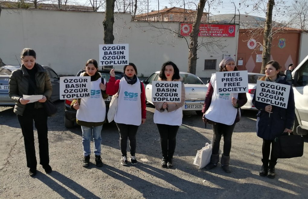 Journalists Union of Turkey Sends Books to Imprisoned Women Journalists