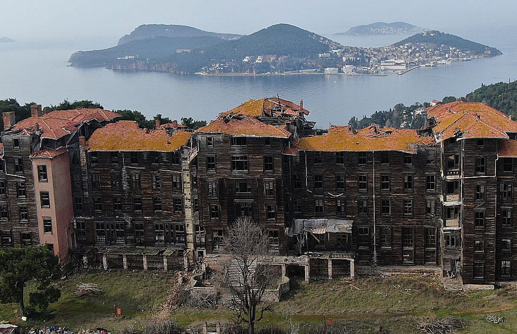 Büyükada Rum Orphanage About to Collapse: 'Ministry has Responsibility'