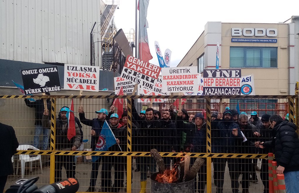 Bursa'da İşten Çıkartılan 81 İşçi Direnişte