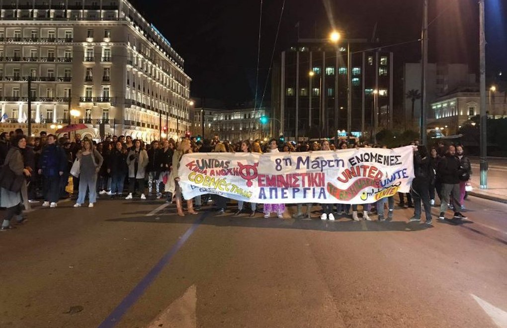Atina’da Sınırlara Karşı Feminist Protesto 