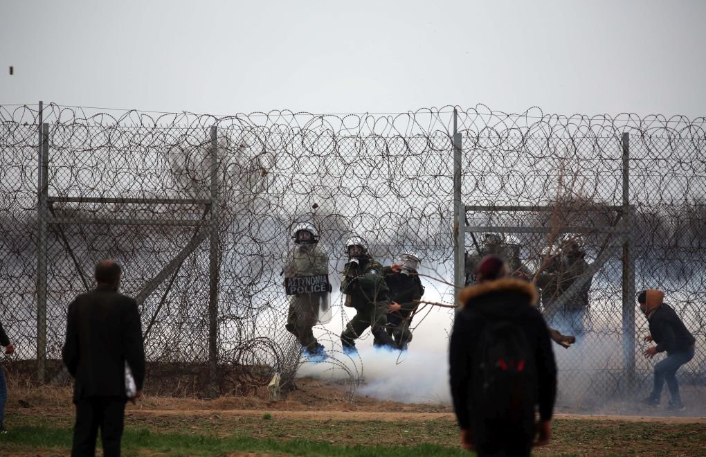 Border Police of Greece Open Fire on Refugees: 1 Person Dies, 5 Others Wounded