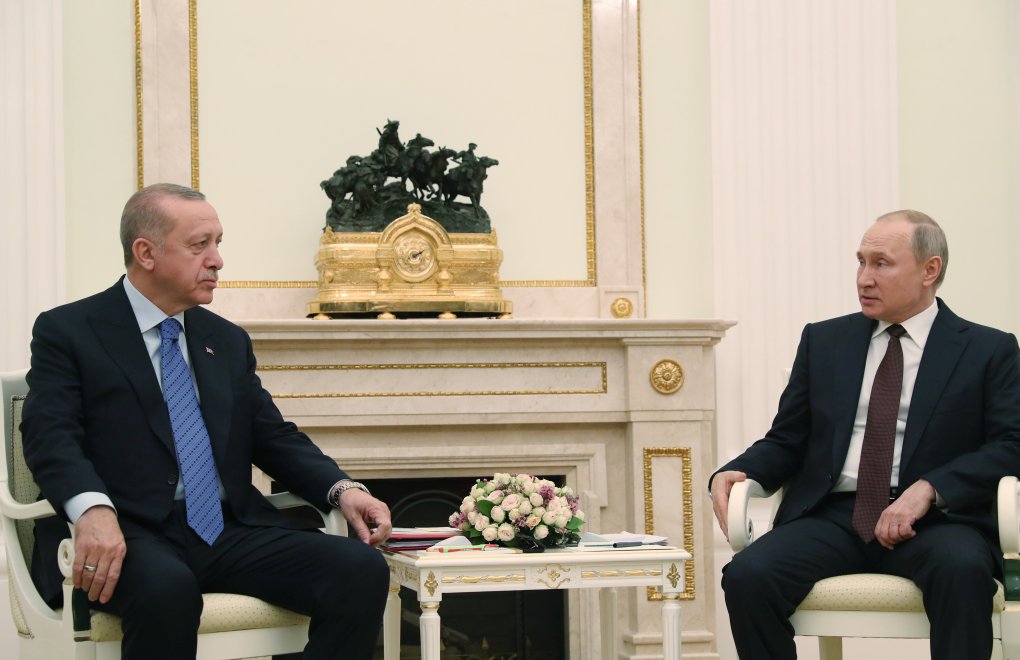 Erdoğan, Putin to 'Take Decisions to Ease Pressure in Region'