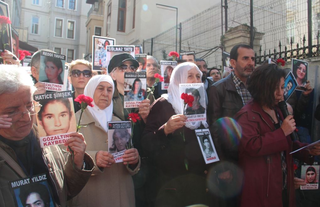 Cumartesi Anneleri/ İnsanları Gözaltında Kaybedilen Kadınları Hatırlattı