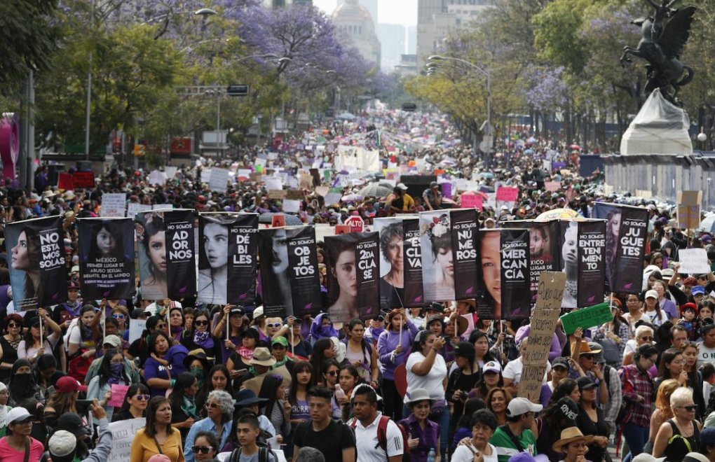 Meksika’da Kadınlar Grevde: Bizsiz Bir Gün