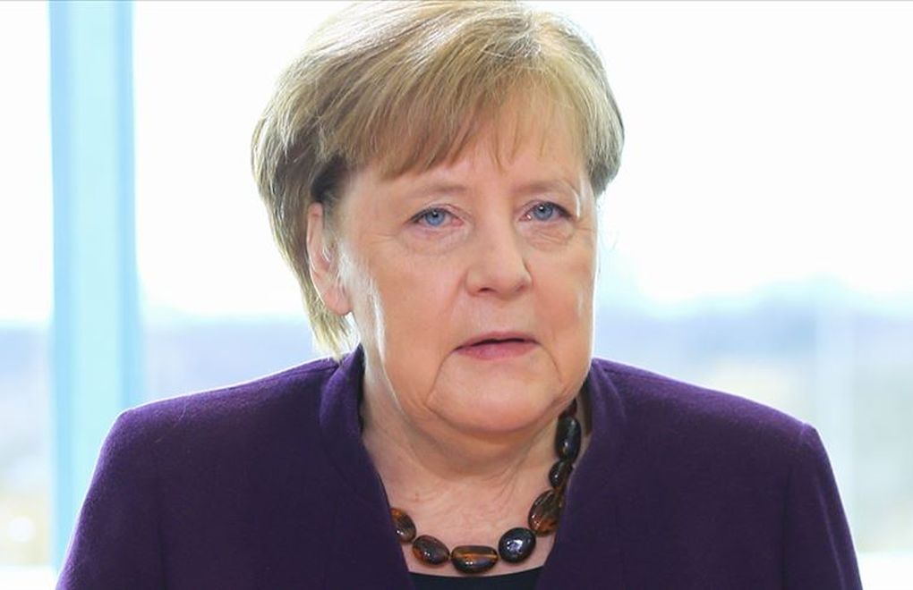 Merkel: Turkey Trying to Solve Its Problems on the Back of Refugees