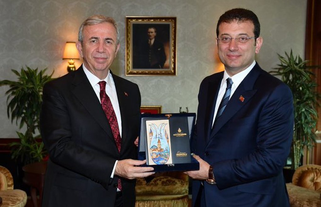 Interior Ministry Investigates İstanbul, Ankara Mayors over Coronavirus Donation Campaigns