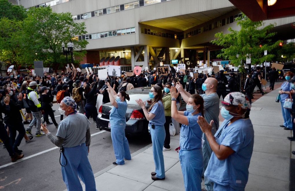 Floyd Protestolarına Sağlık Çalışanları da Destek Verdi