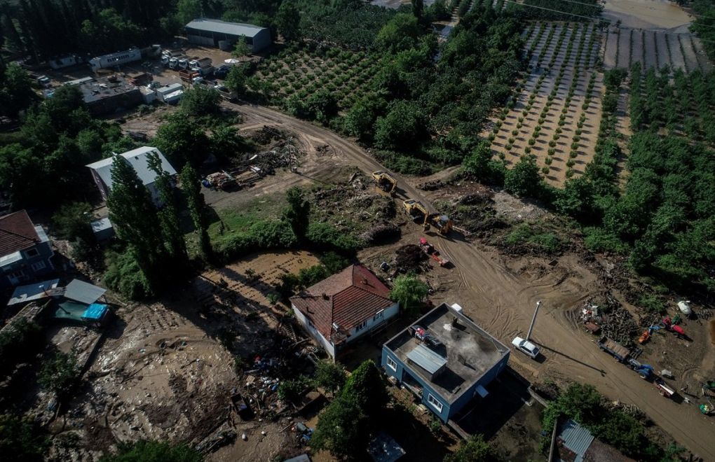 Bursa'da sel: "Felaketin nedeni şehrin ranta açılması"