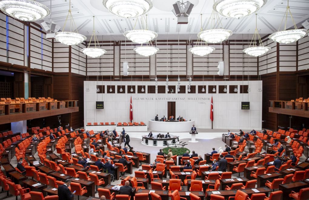 Parliament passes 12 articles of ‘multiple bar associations bill’