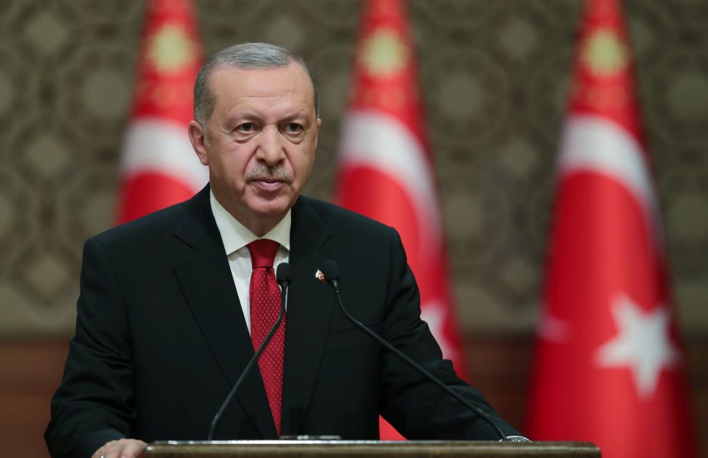 Erdoğan: Savaş uçağına levye fırlatan milletin önünde kim durabilir?