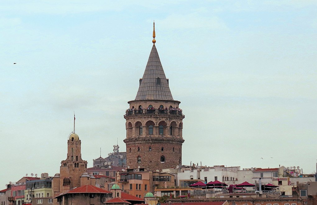 Galata Kulesi'nin restorasyon işi AKP'li yöneticinin
