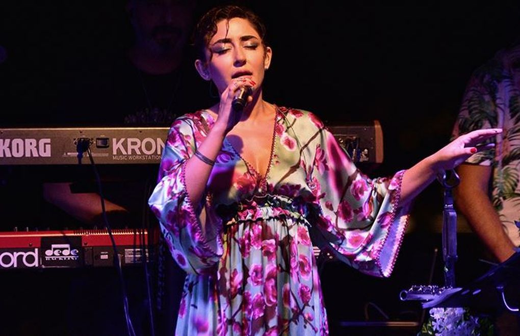 Singer says she was forced out of stage after announcing support for İstanbul Convention