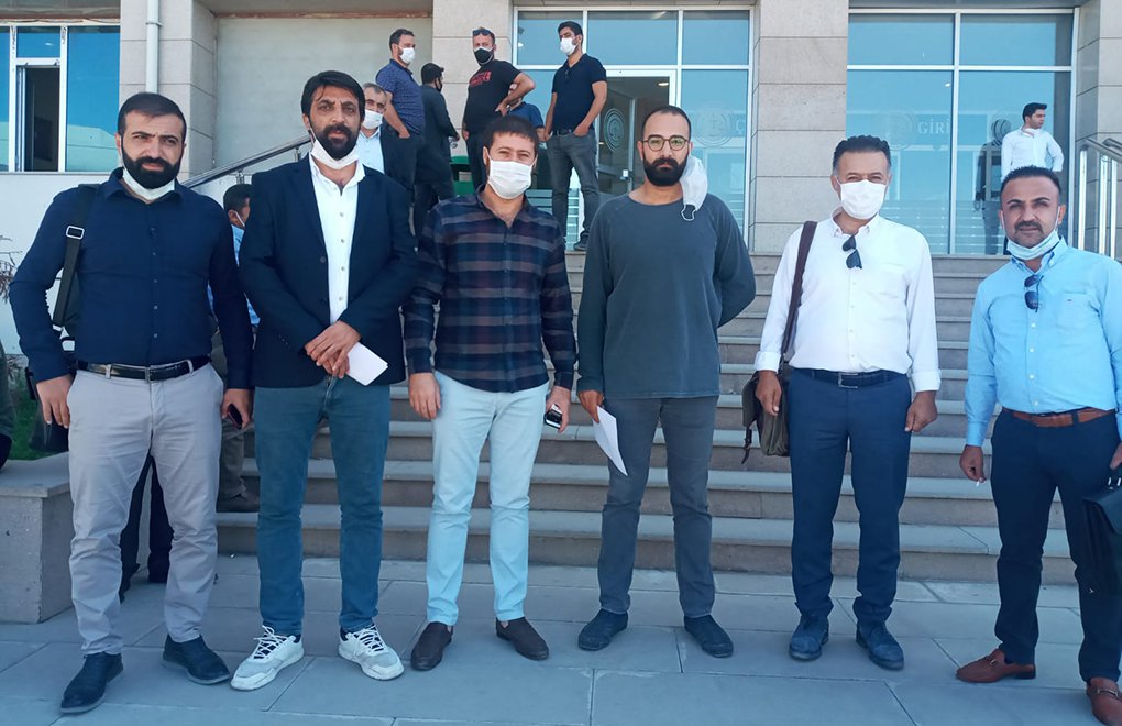Detained over ‘Resurrection Ertuğrul’ post, journalist released on probation