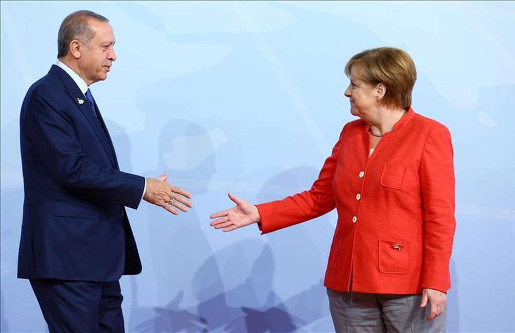 Erdoğan, Merkel’le Doğu Akdeniz’i görüştü