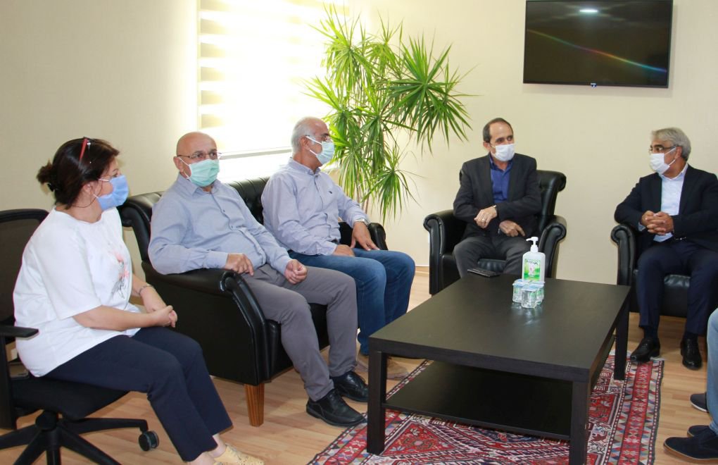 Halkevleri, İHD ve KESK'ten HDP'ye destek ziyareti
