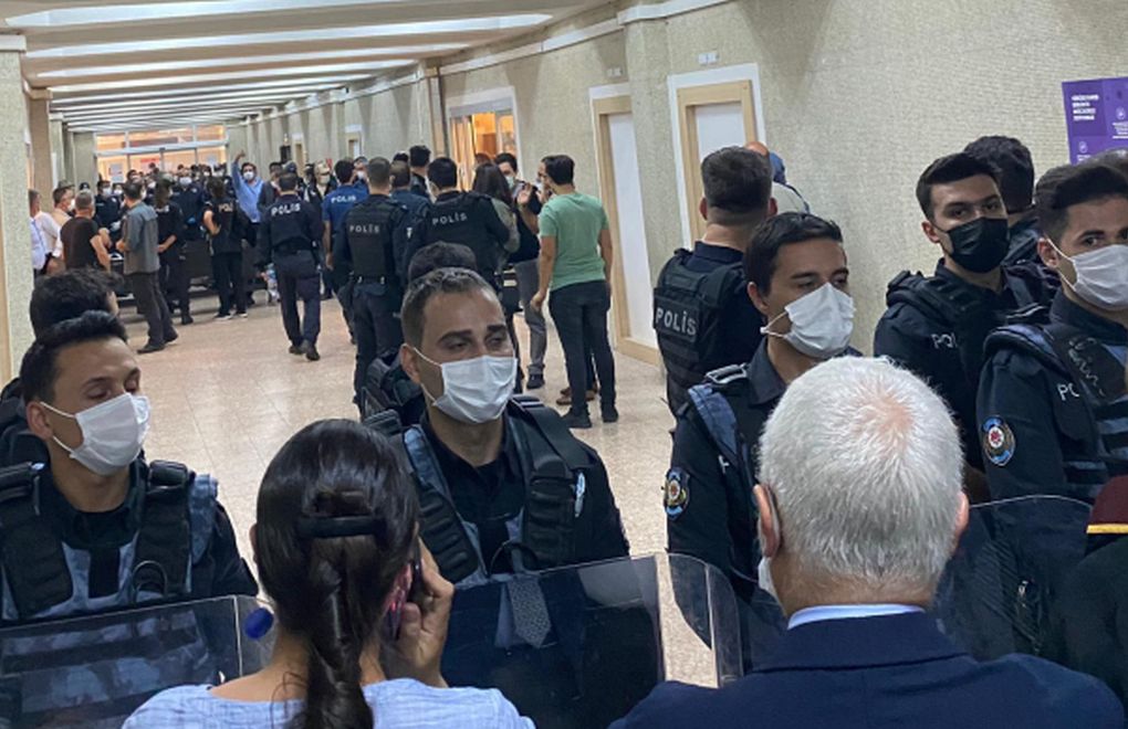 Gözaltındaki HDP'liler tutuklama talebiyle mahkemeye sevk edildi