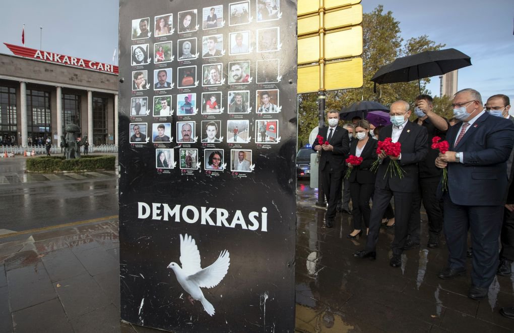 Kılıçdaroğlu, Gar Katliamında yaşamını yitirenleri andı