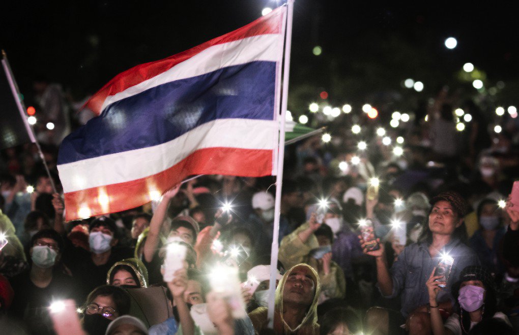Tayland protestoları: OHAL ilan edildi