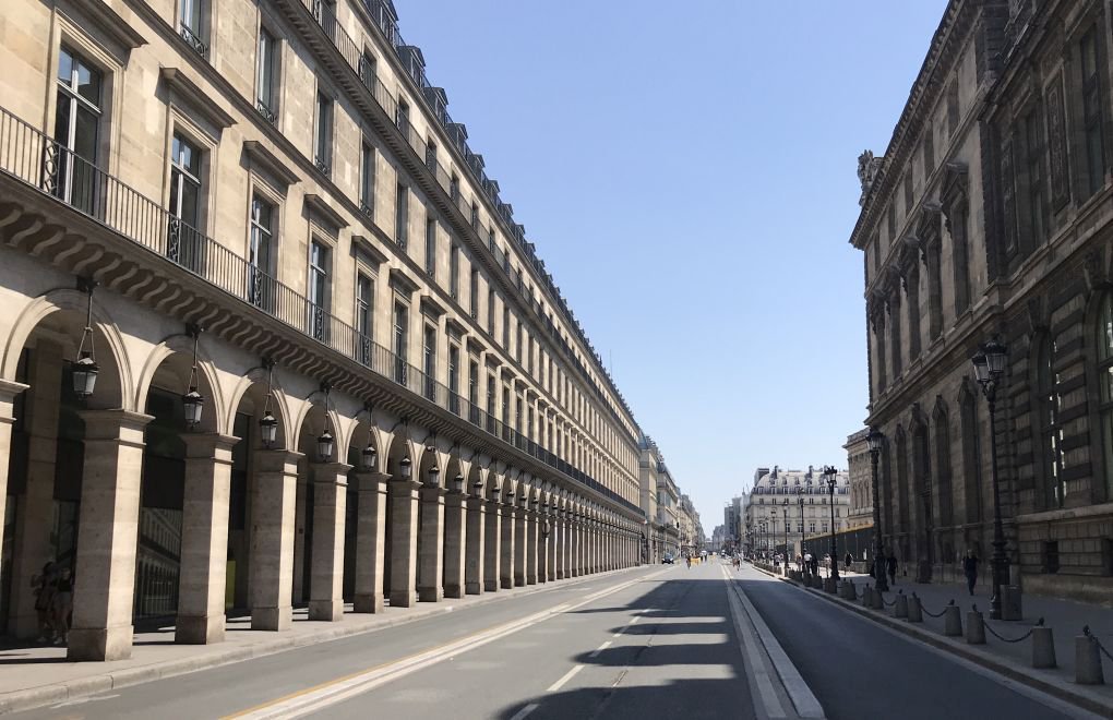Fransa’da sokağa çıkma yasakları genişliyor