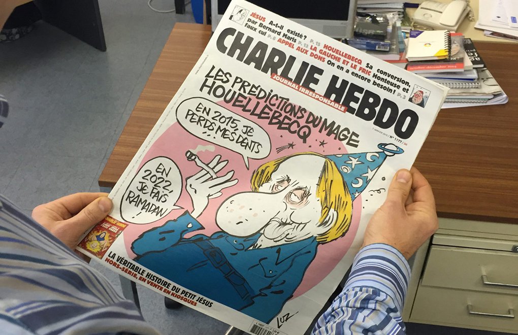 Küfürlü Charlie Hebdo paylaşıma Fransa'da erişim engelli