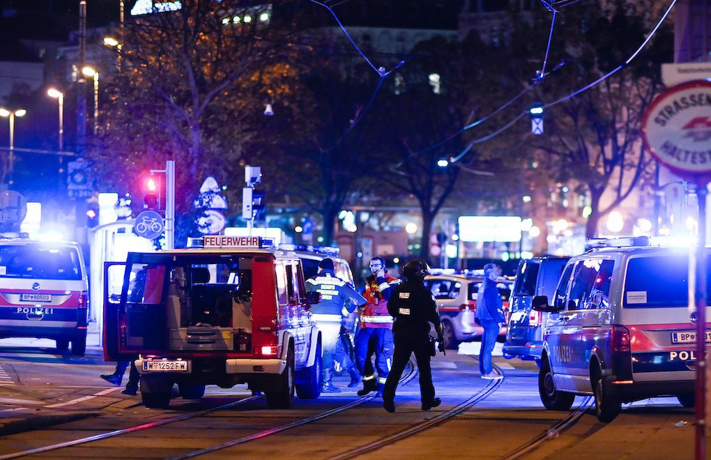 Viyana'daki silahlı saldırıda 3 kişi hayatını kaybetti
