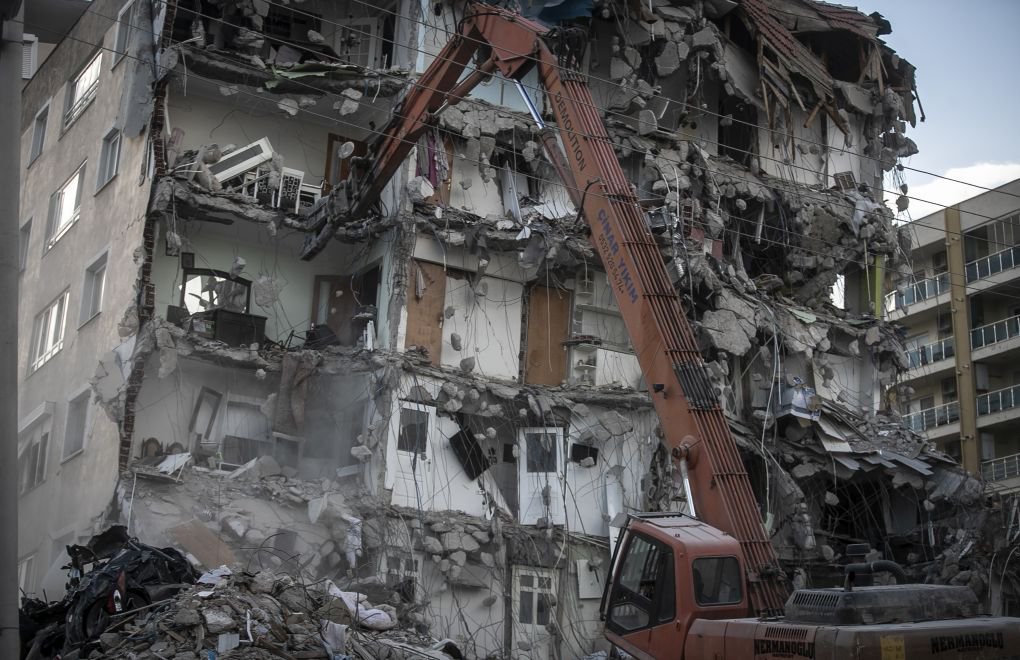İzmir earthquake: Seven contractors, engineers detained over collapsed buildings