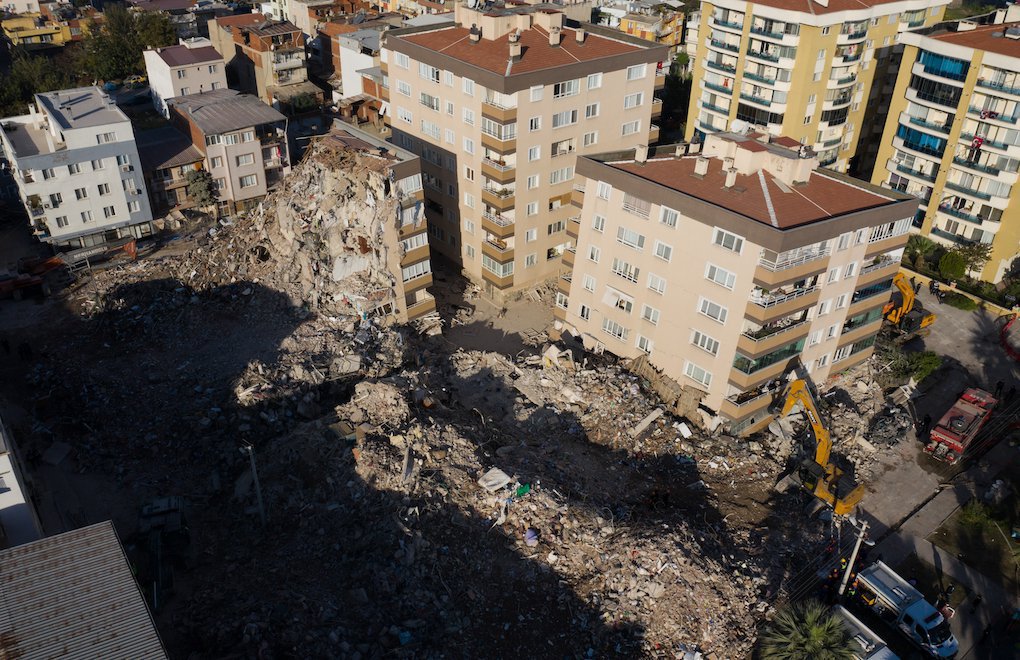 "İzmir'de apartman görevlileri hem işsiz hem evsiz kaldı"