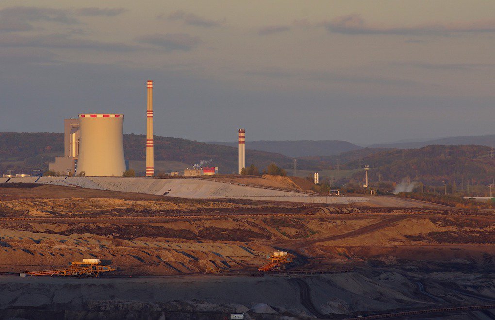 Dünyada 935 şirket kömür yatırımını genişletmeyi hedefliyor