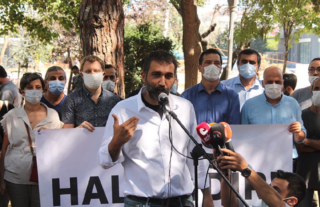 Behind bars for attacking TİP MP Barış Atay, 3 defendants released