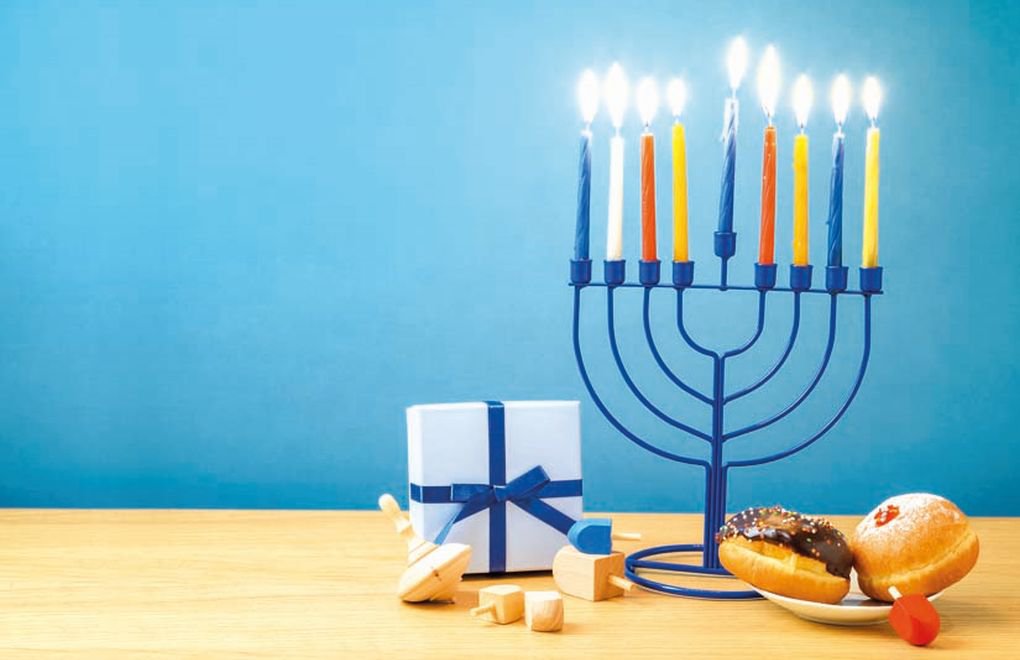 Yahudilerin Hanuka Bayramı kutlu olsun