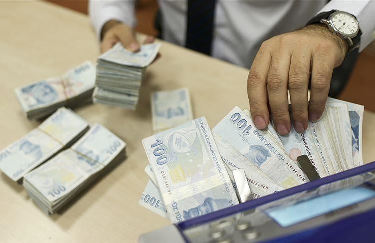 Turkey's current account posts 273 million dollars deficit