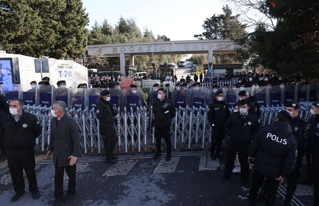 Rektör protestosu yüzünden 5 kişi daha gözaltında