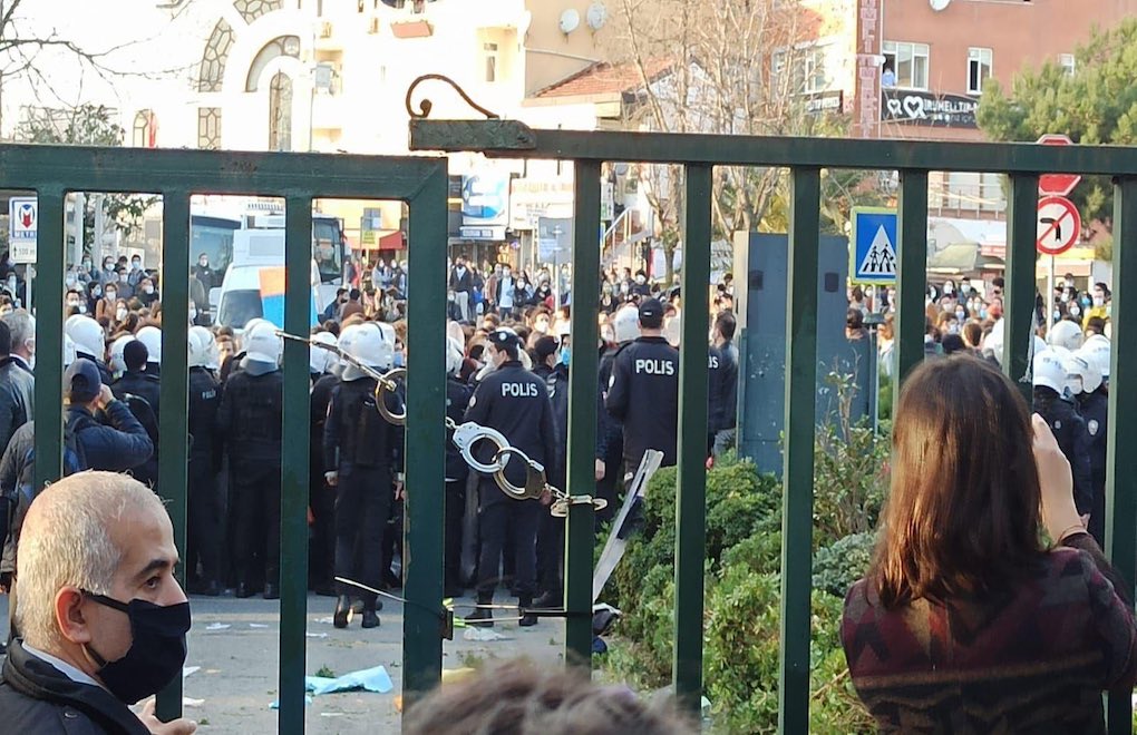 Boğaziçi'nde rektör protestosu: 14 kişi daha gözaltına alındı