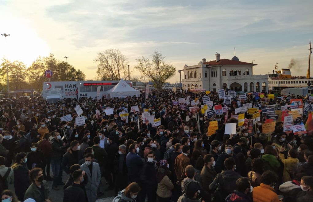 Boğaziçi students in Kadıköy: 'Release our friends from detention'