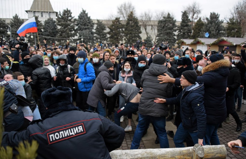 Rusya'da Navalny protestosu: 1400 kişi gözaltında