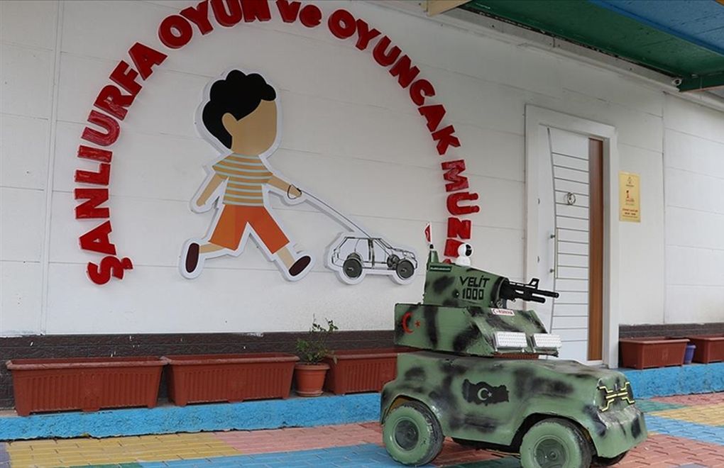 War robot on display in a toy museum in Urfa