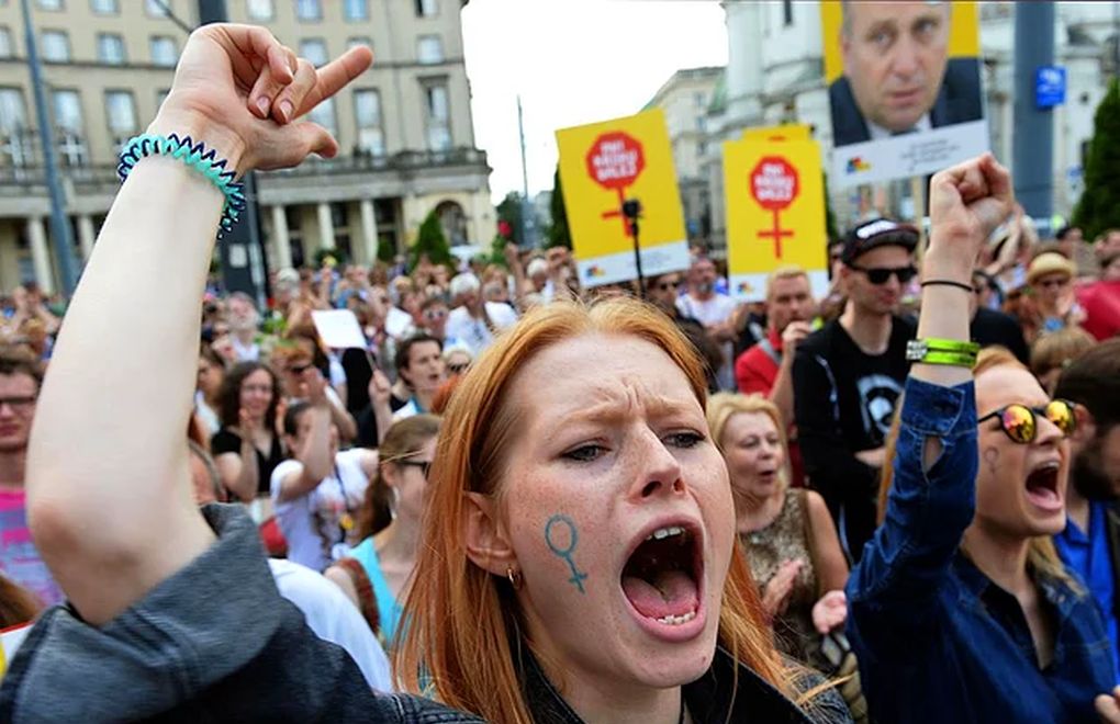 Li Polonyayê protestoyên qedexeya kurtajê di roja 7em de ne