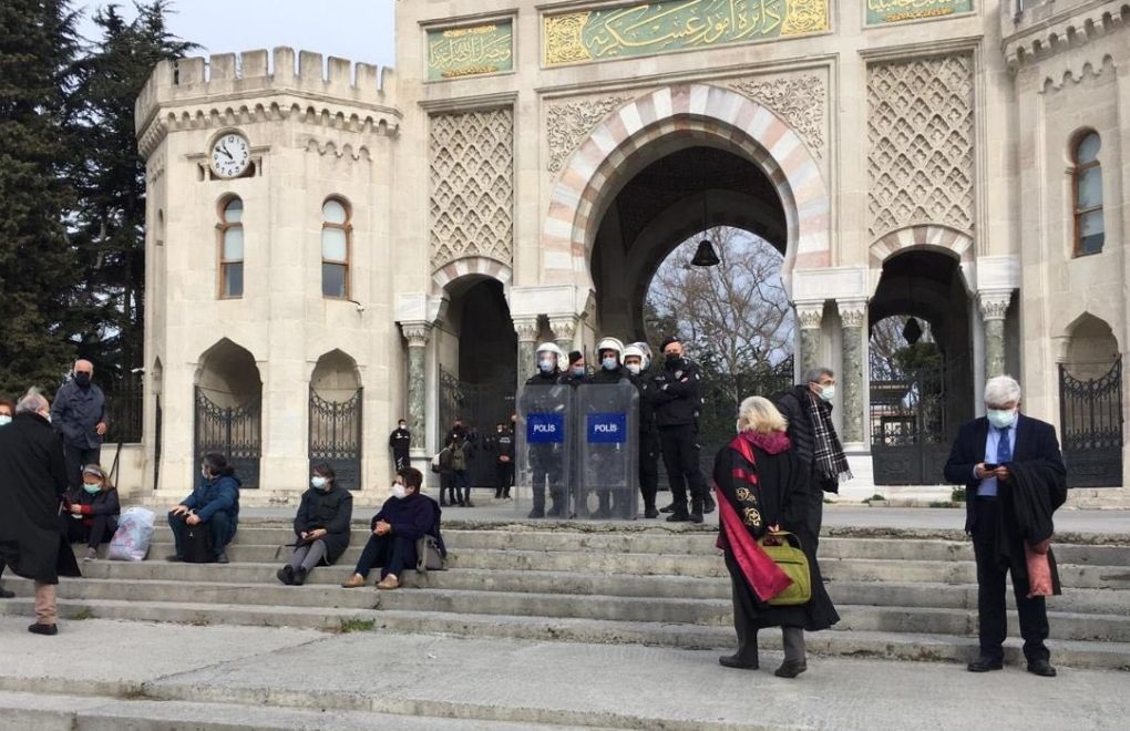 Police prevent academics’ press statement, so they walk