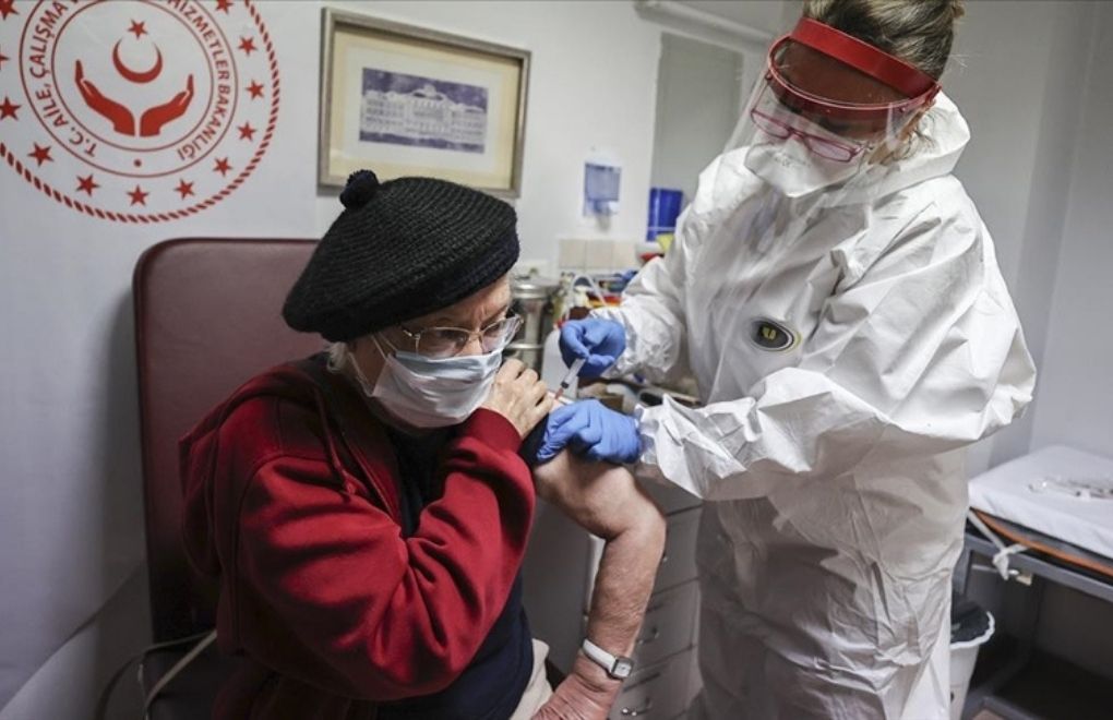  70 yaş üstü için ilk doz aşı uygulaması başladı