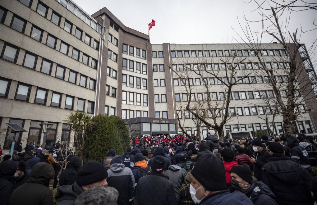 Kadıköy Belediyesi’nde 2300 işçi greve başladı