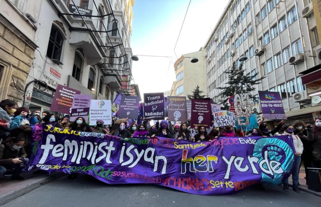 Feminist Night March: 'Feminist rebellion is everywhere!'