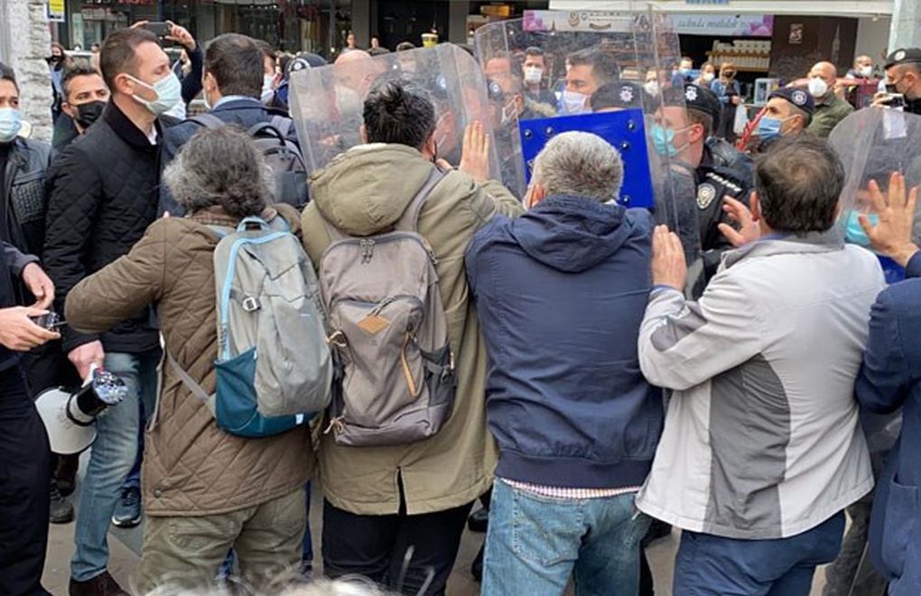 İstanbul ve Diyarbakır'da sağlıkçıların eylemine polis engeli