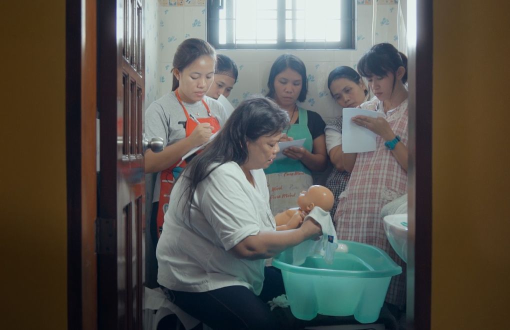 Filipinli işçi kadınların ‘Denizaşırı’ hikâyeleri